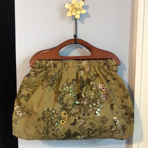 H&M Handbags - H&M wood handle green sewing bag with sequins